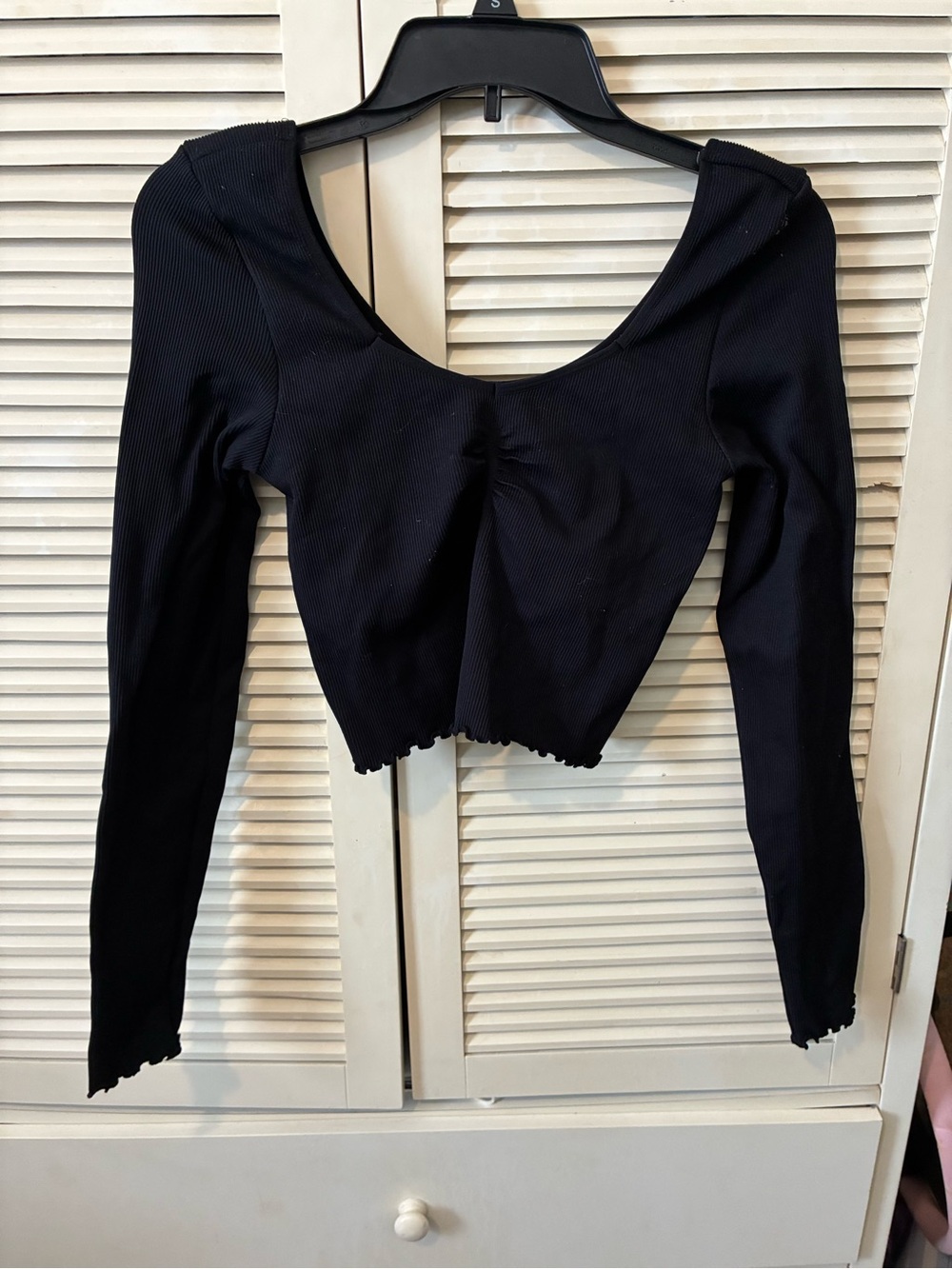 Spiritual Gangster Black Ribbed Long-Sleeve Crop Top